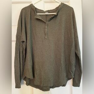 Old Navy Waffle Henley size M
